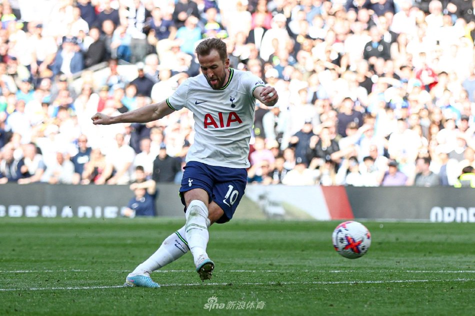 了他的个人 了他的个人