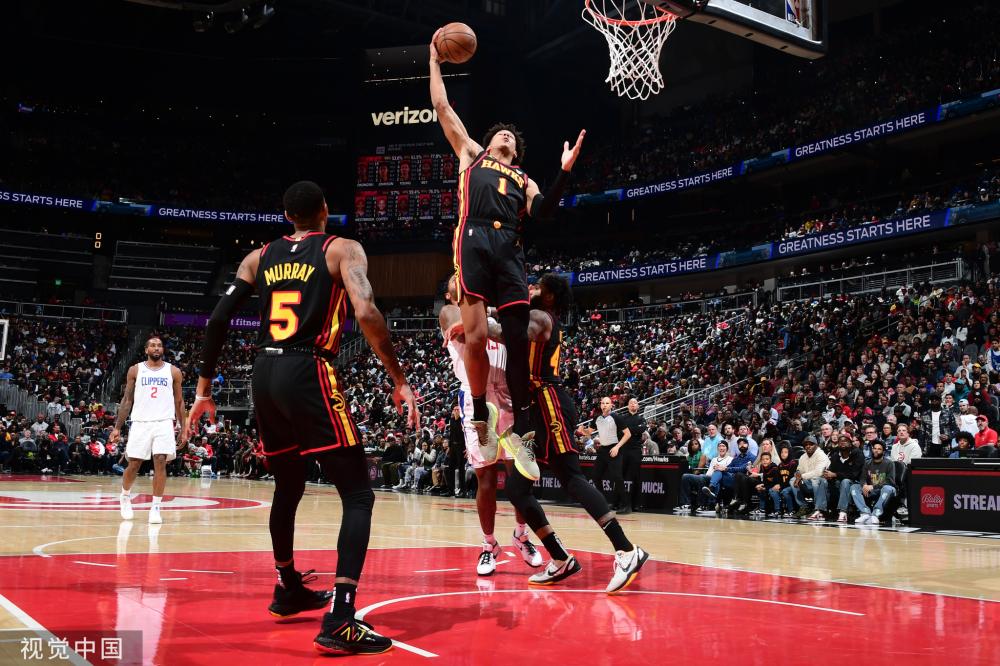 也彰显了她 也彰显了她