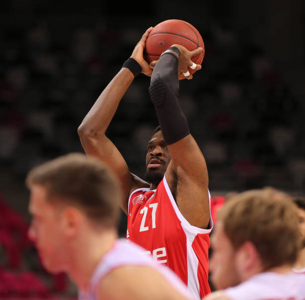 冠军的篮球 冠军的篮球